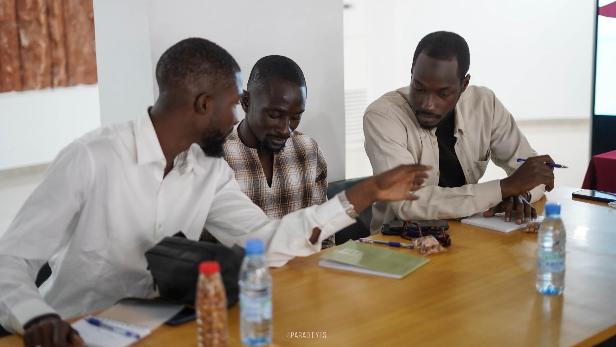 Moment de networking après les interventions